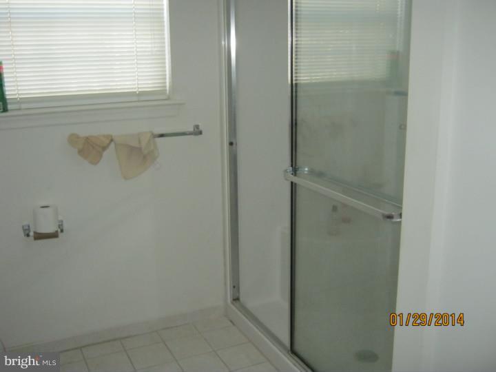 151 Natalie Road Delran, NJ 08075 - Photo 7 of 15 Bathroom