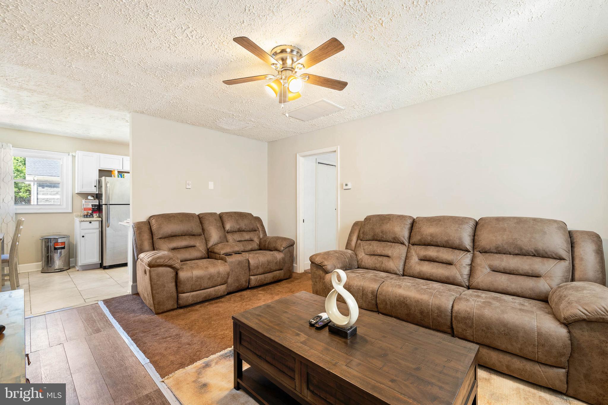 10018 Meetze Road Midland, VA 22728 - Photo 8 of 28 Living Room with Ceiling Fan