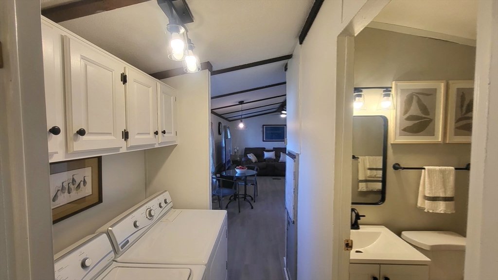 557 Southwest Cutoff, Unit 107 Worcester, MA 01607 - Photo 20 of 42 Gallery Image 20