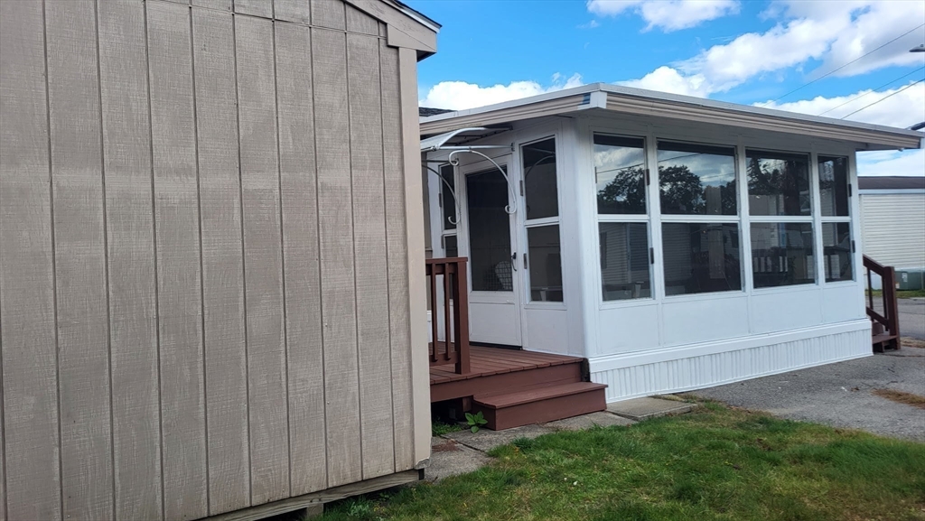 557 Southwest Cutoff, Unit 107 Worcester, MA 01607 - Photo 37 of 42 Gallery Image 37