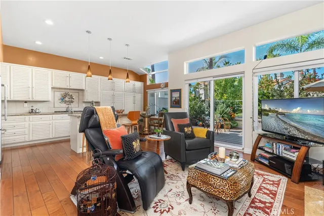 $2,450,000 | 323 Empire Landing, Long Beach, CA 90803