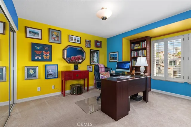 $2,450,000 | 323 Empire Landing, Long Beach, CA 90803