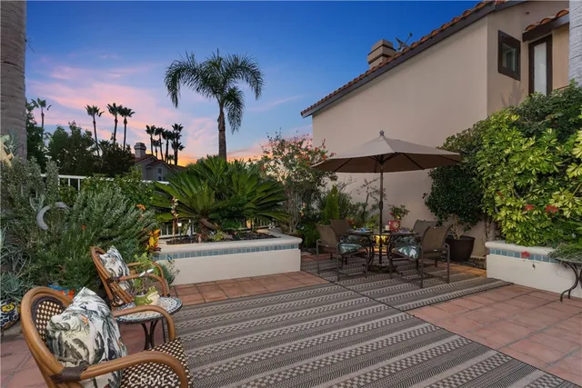 $2,450,000 | 323 Empire Landing, Long Beach, CA 90803