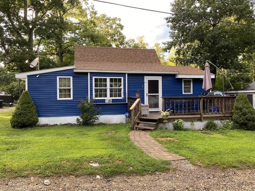 5 Helens Avenue Rutland, MA 01543 - Photo 2 of 23