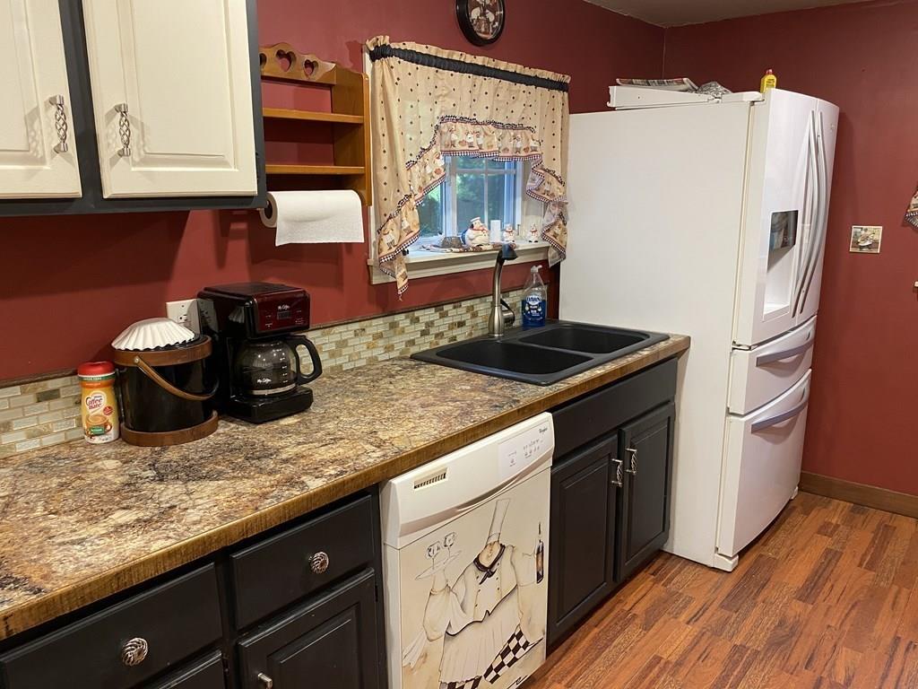 5 Helens Avenue Rutland, MA 01543 - Photo 10 of 23