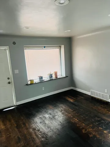 $1,250 | 14622 Frankfort Street, Detroit, MI 48224