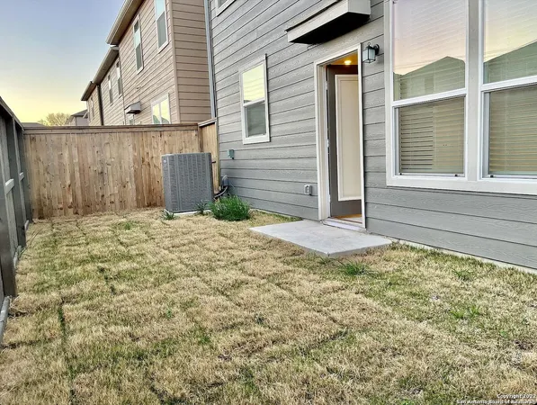 $2,500 | 4955 Usaa Boulevard, Unit 79, San Antonio, TX 78240