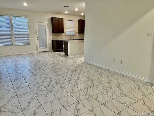 $2,500 | 4955 Usaa Boulevard, Unit 79, San Antonio, TX 78240