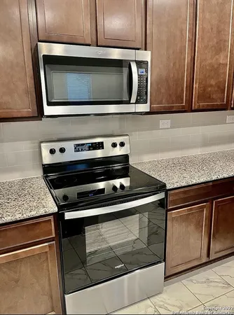 $2,500 | 4955 Usaa Boulevard, Unit 79, San Antonio, TX 78240