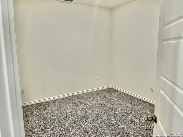 $2,500 | 4955 Usaa Boulevard, Unit 79, San Antonio, TX 78240