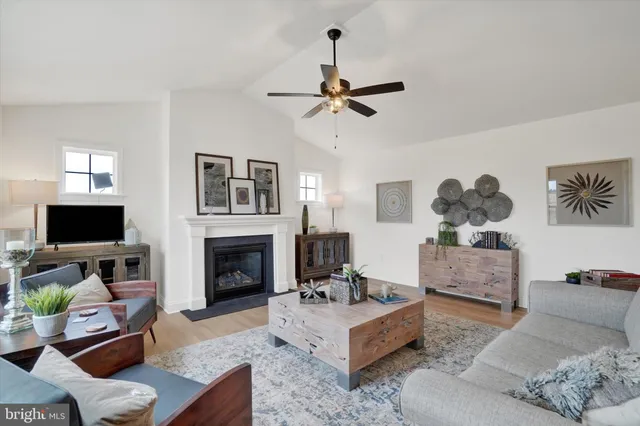 $658,165 | 350 Lloyds Lane, York, PA 17406