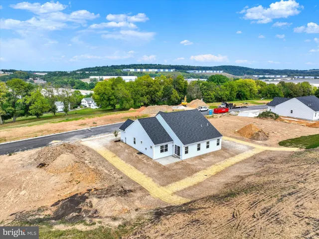 $658,165 | 350 Lloyds Lane, York, PA 17406