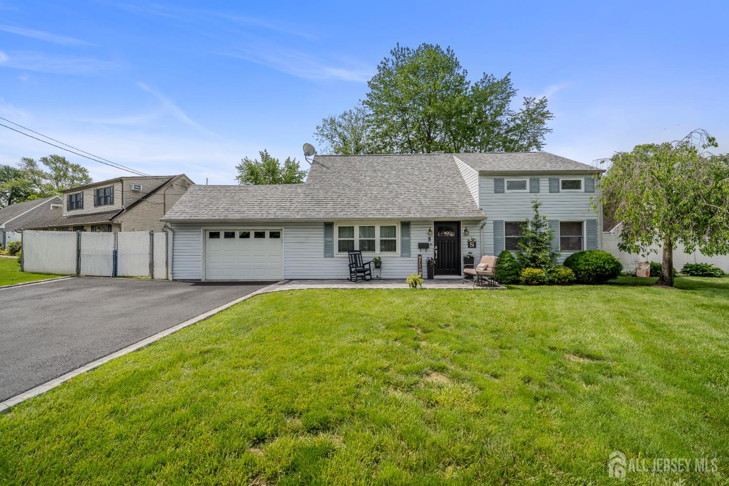 5 Wendy Road Colonia, NJ 07067 - Photo 1 of 41 Gallery Image 1