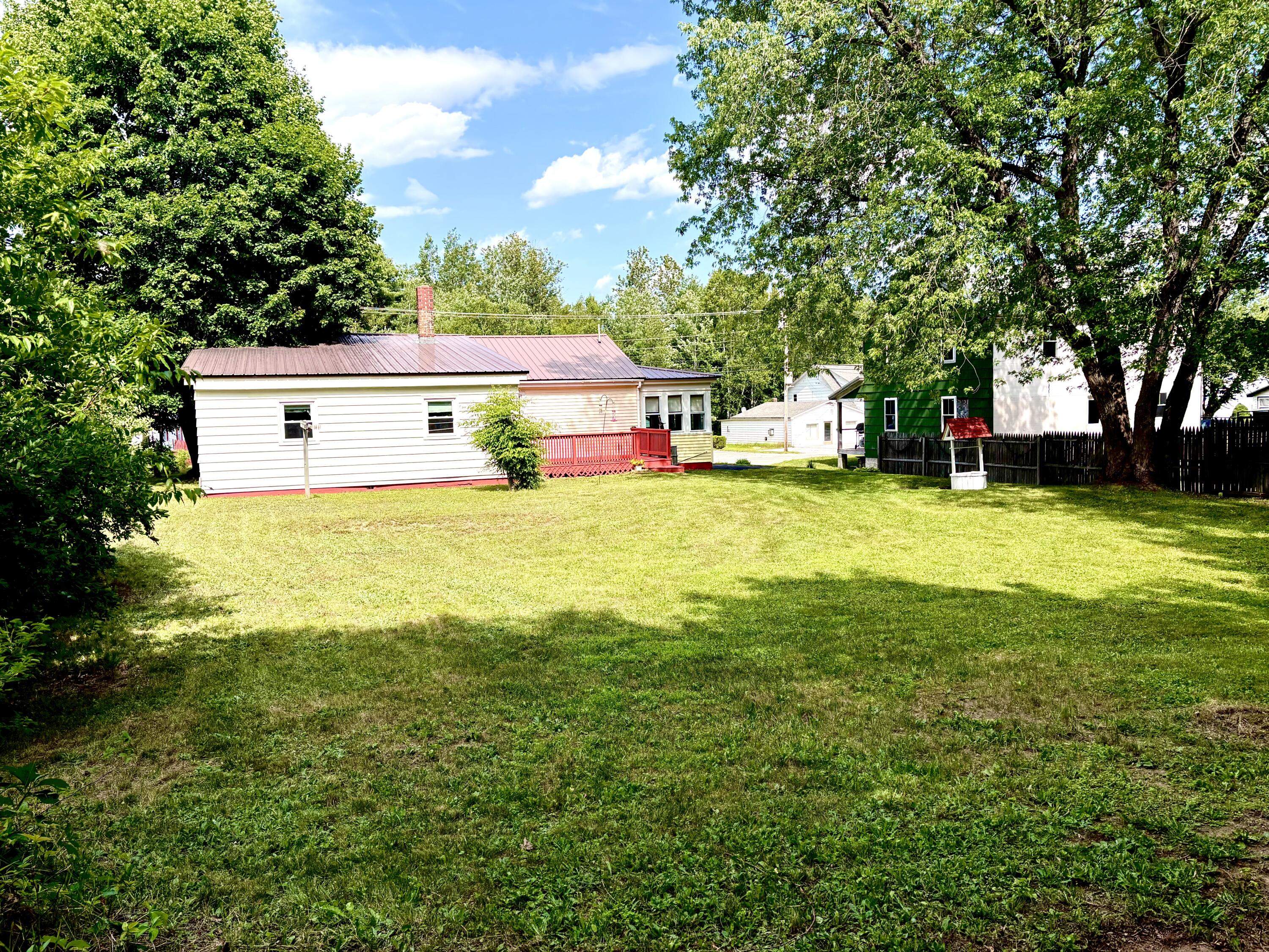 244 Bates Street Millinocket, ME 04462 - Photo 5 of 32 IMG_6591