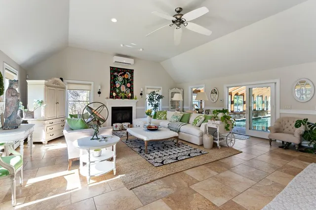 $1,420,000 | 59 Meadow Lane, Ogunquit, ME 03907