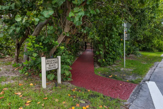 a sign that is sitting in the grass