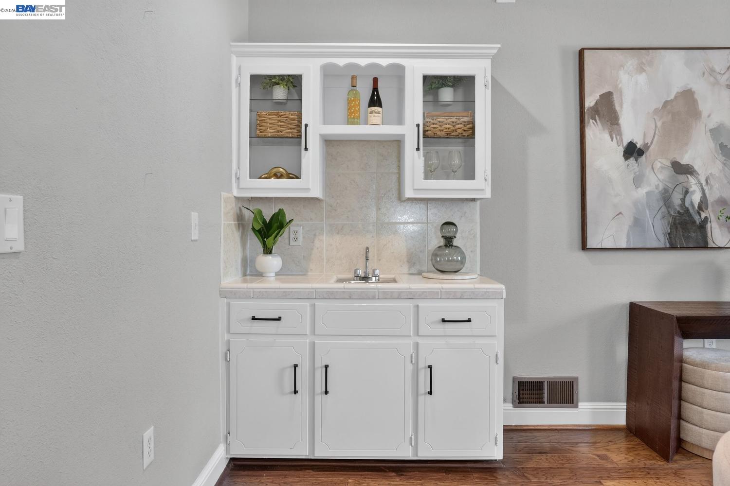 4571 Ewing Road Castro Valley, CA 94546 - Photo 12 of 47 Gallery Image 12