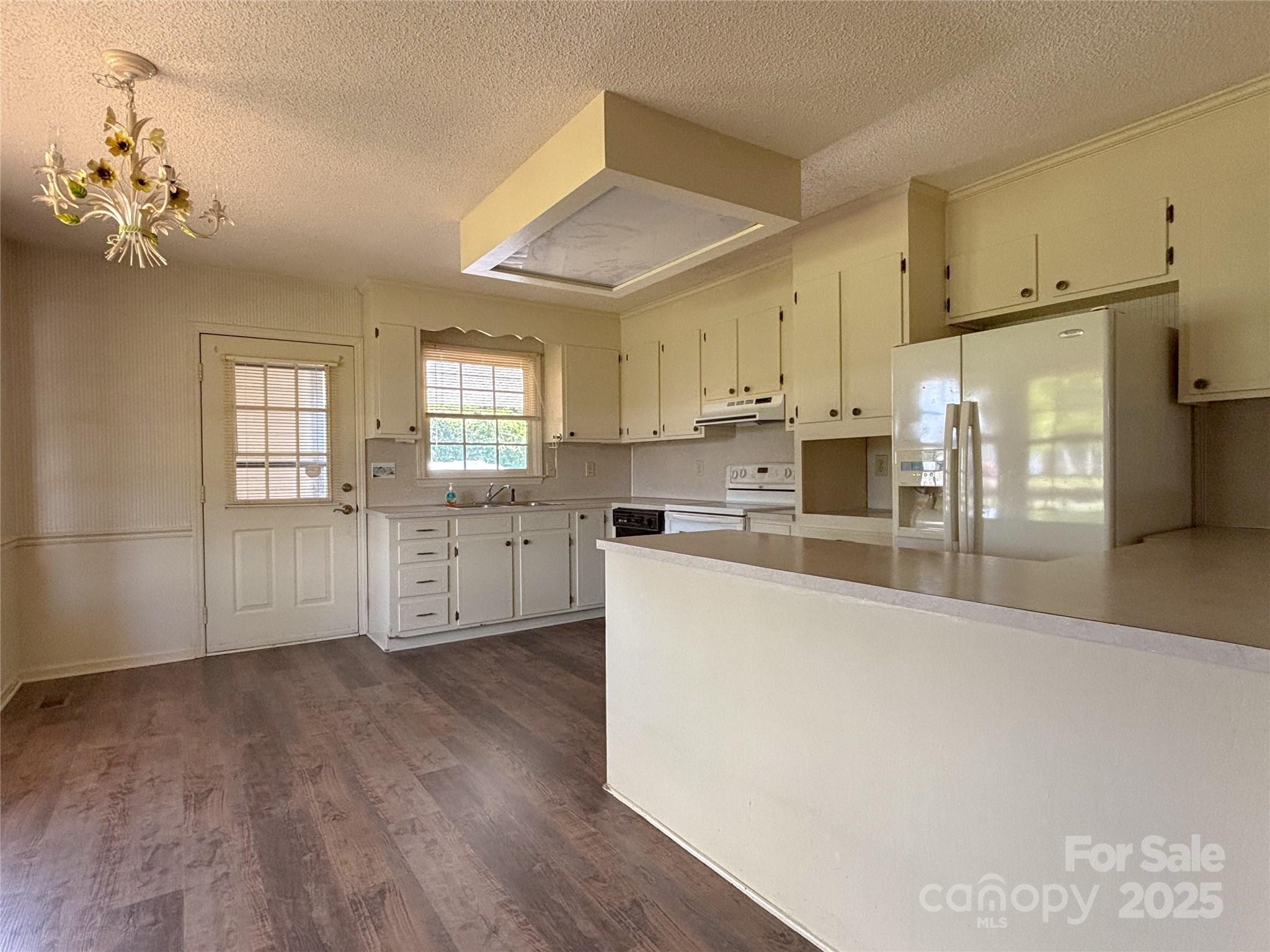 9566 Wilson Road Hildebran, NC 28637 - Photo 8 of 34 Gallery Image 8