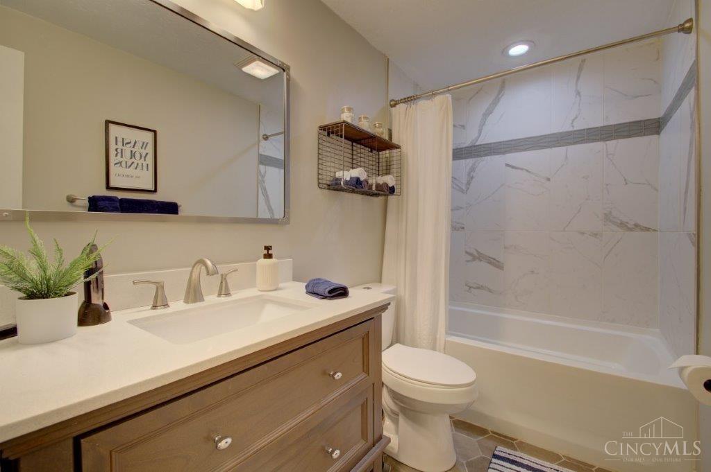 1405 Wade Road Milford, OH 45150 - Photo 17 of 33 Gallery Image 17