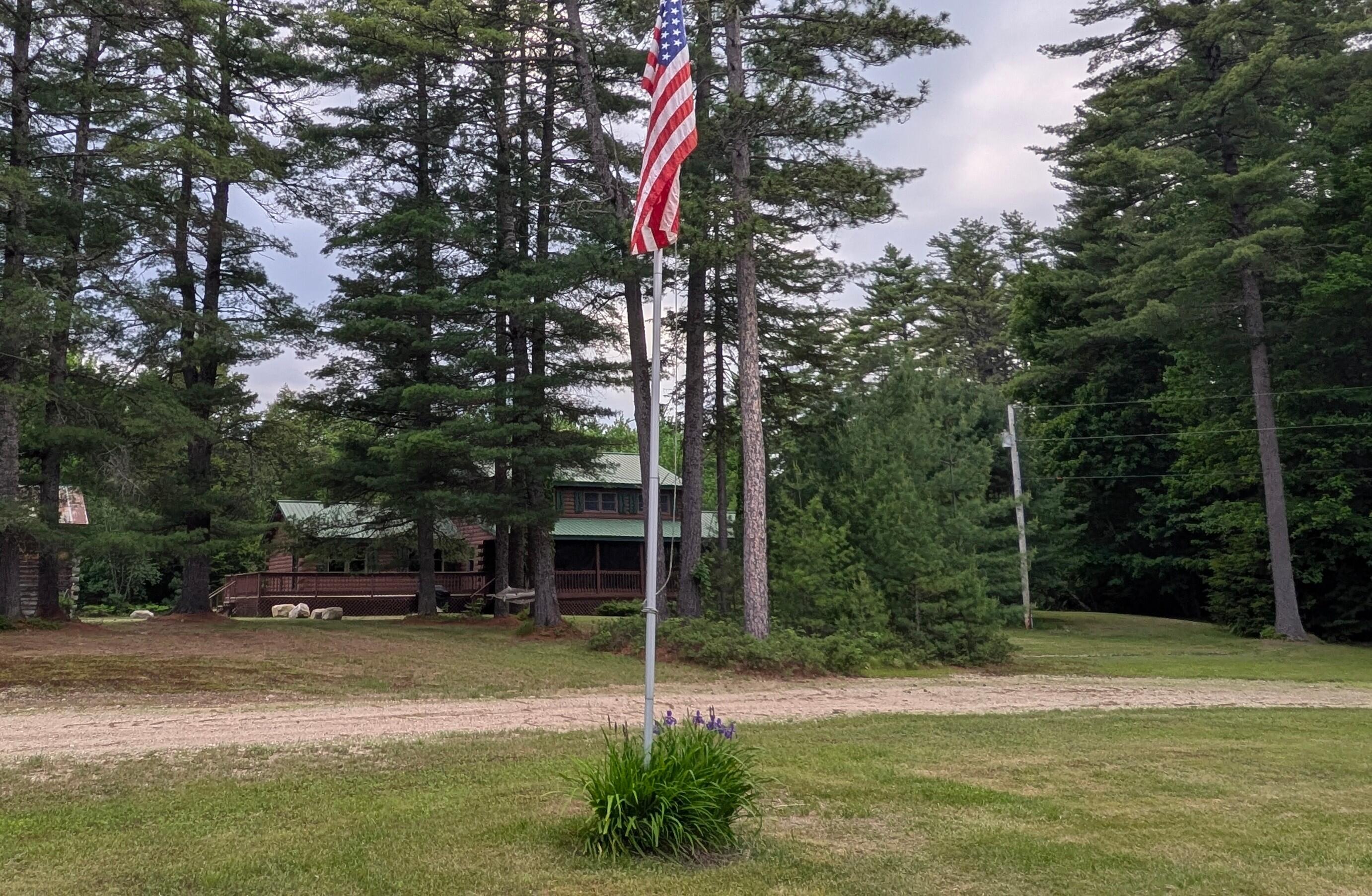 41 Hunter Drive Denmark, ME 04022 - Photo 3 of 32 FLAG