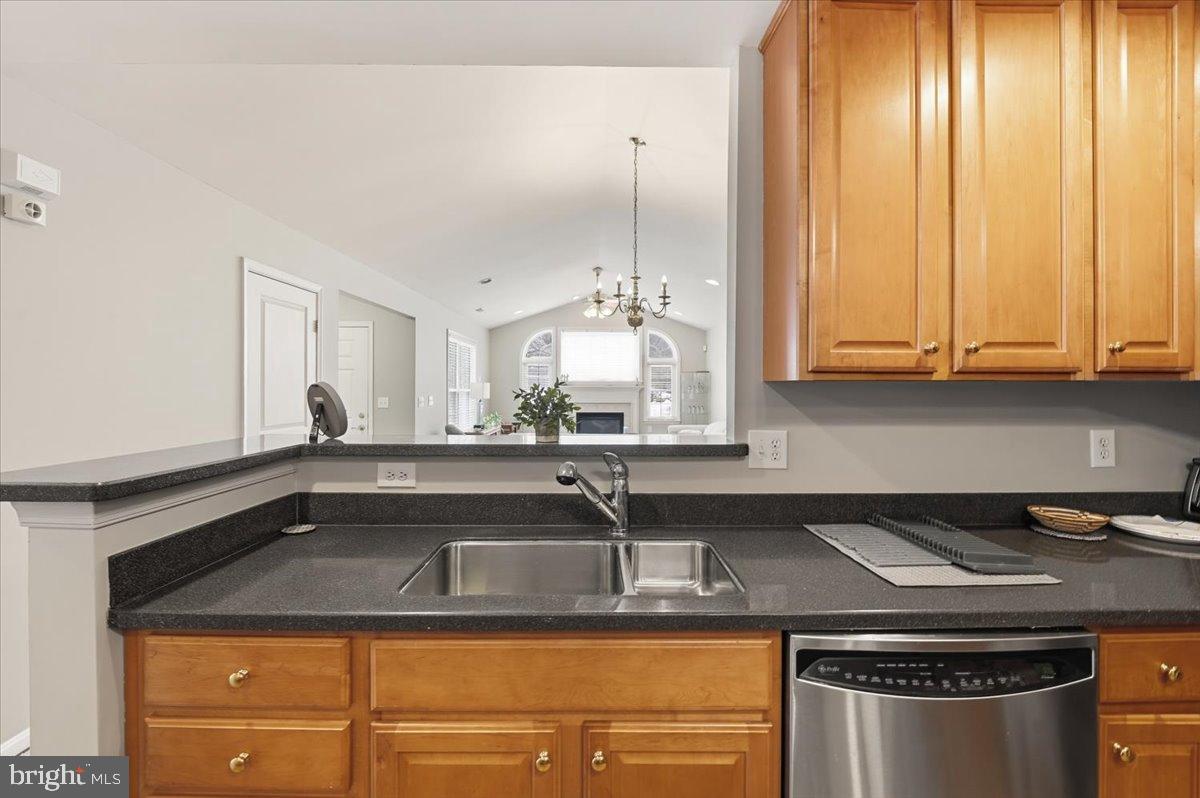 192 Federal Point Boulevard Lawrenceville, NJ 08648 - Photo 14 of 34 a kitchen with a sink and cabinets