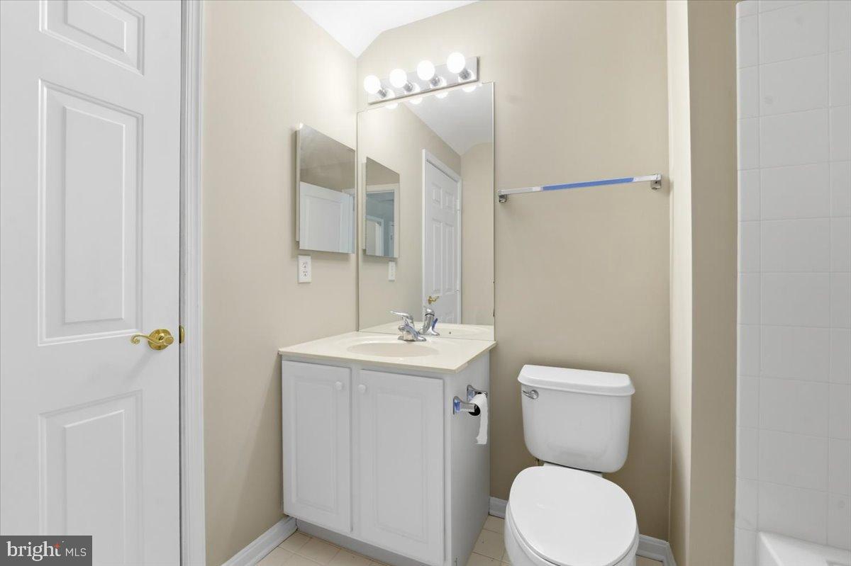 192 Federal Point Boulevard Lawrenceville, NJ 08648 - Photo 30 of 34 a bathroom with a toilet a sink and mirror
