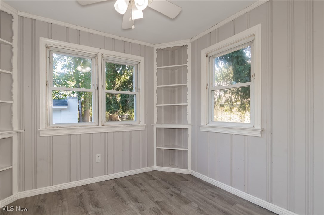 1379 Lander Road Cleveland, OH 44124 - Photo 10 of 40