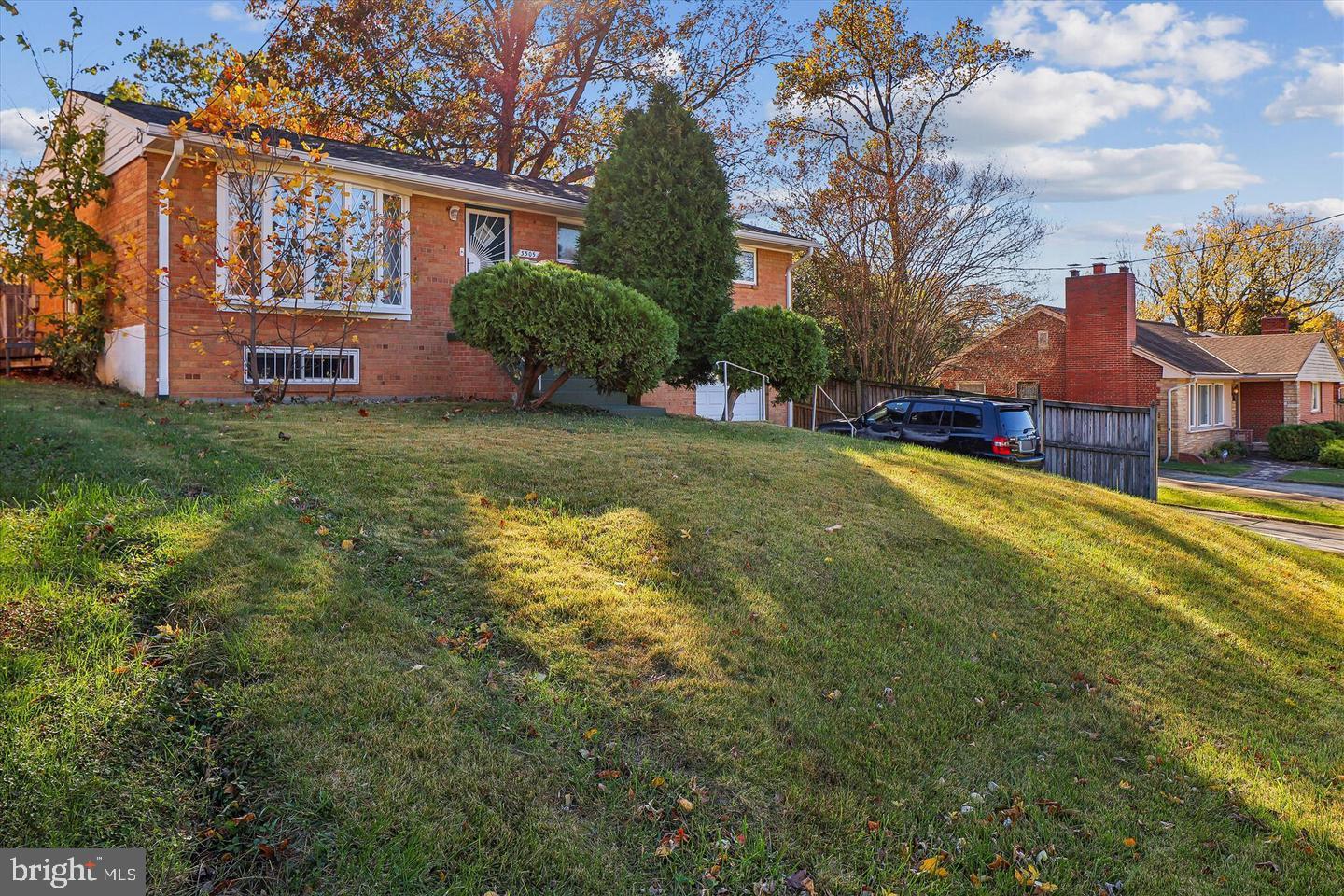 a front view of house with yard
