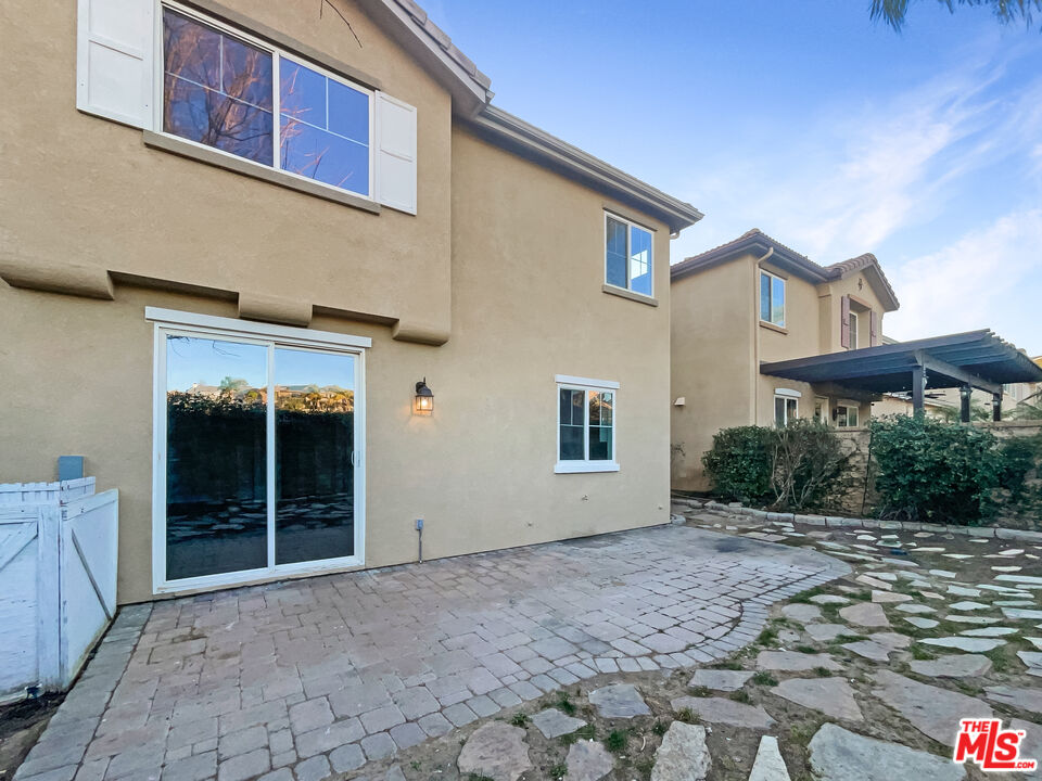 24043 Tango Drive Valencia, CA 91354 - Photo 8 of 25