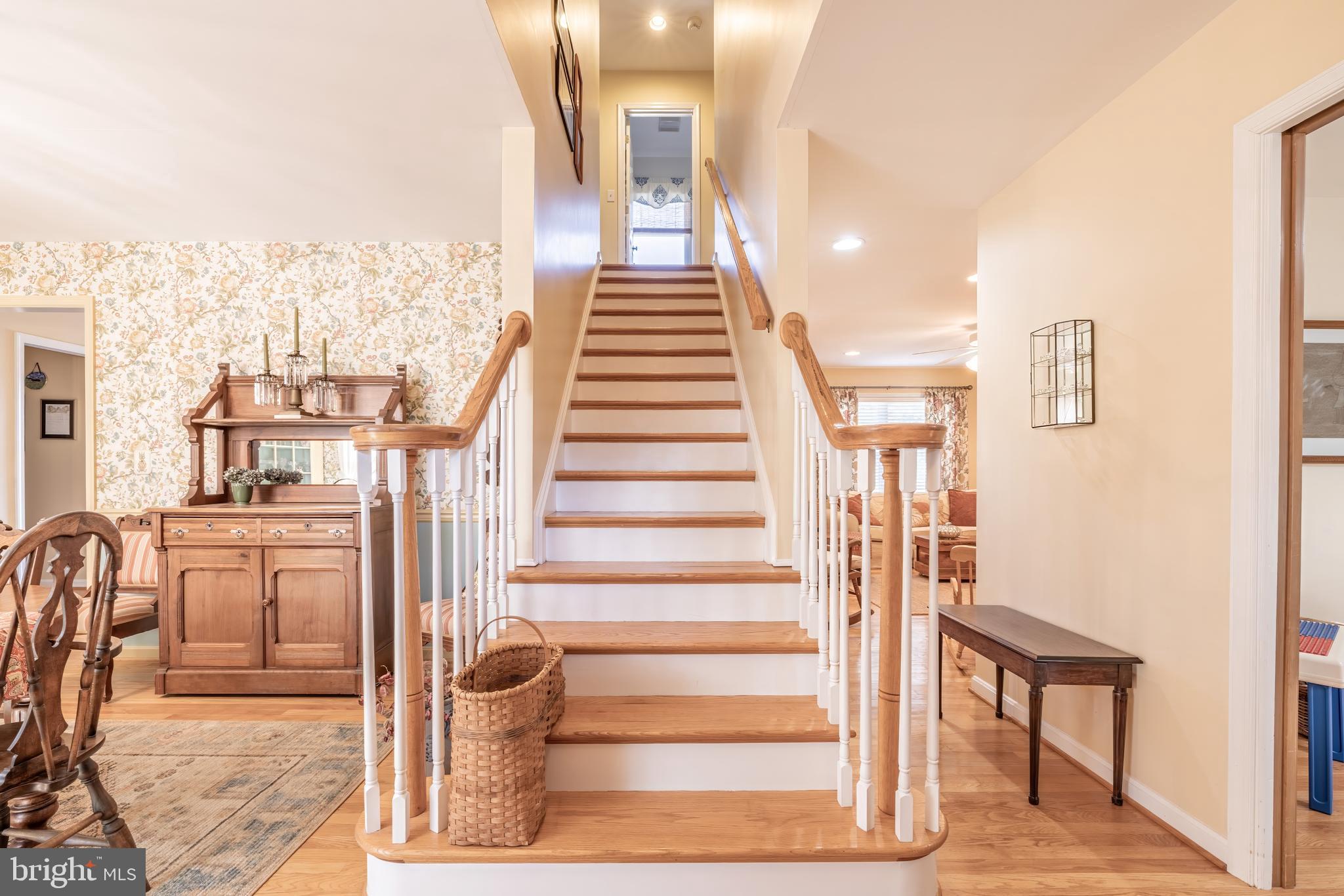 Stairs 2nd level