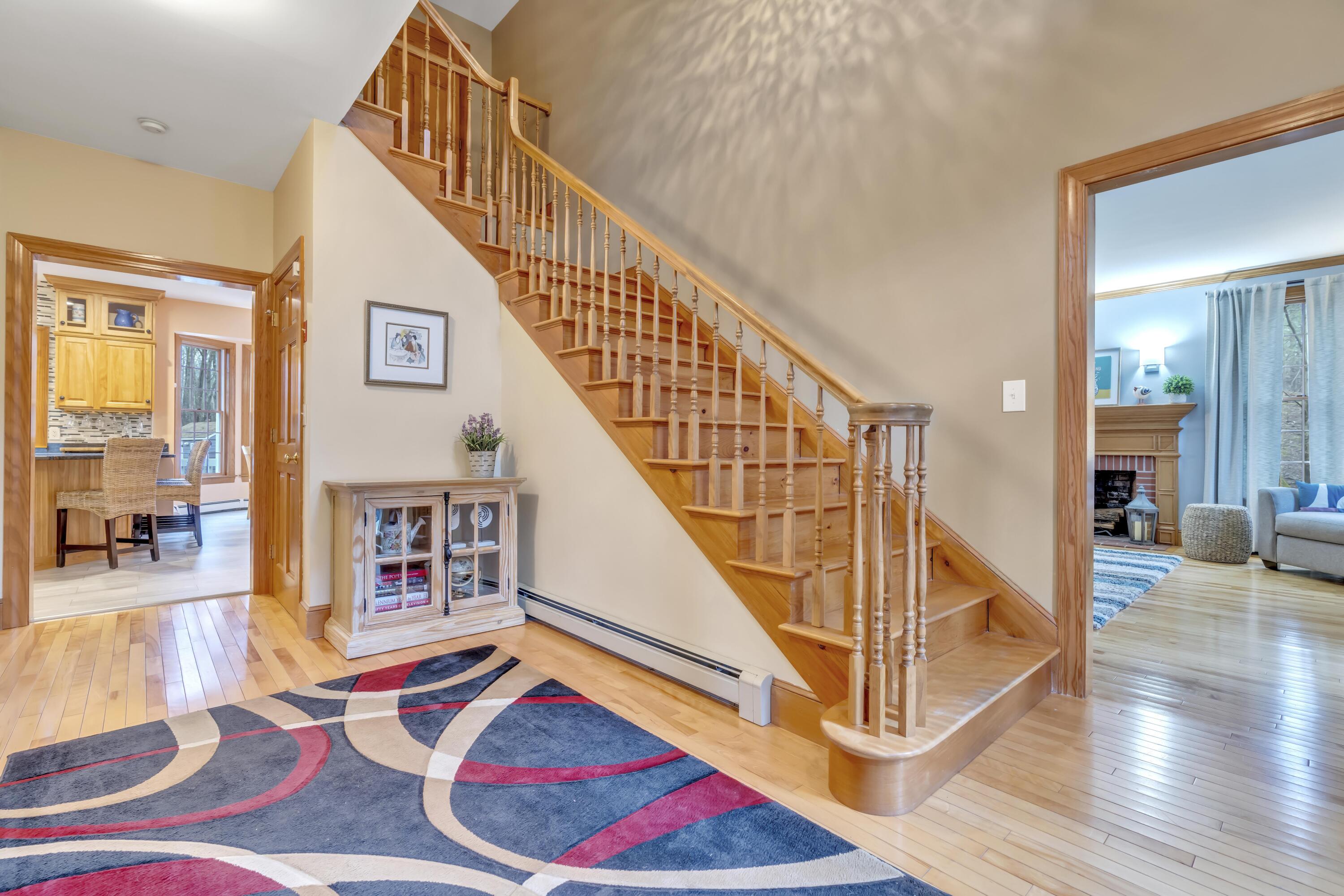 30 Rebecca Road Ogunquit, ME 03907 - Photo 10 of 33 Foyer