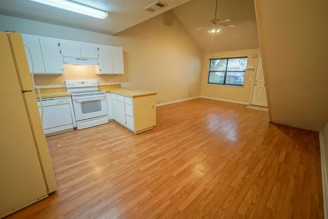 $1,100 | 2100 Continental Avenue, Unit 5, Tallahassee, FL 32304