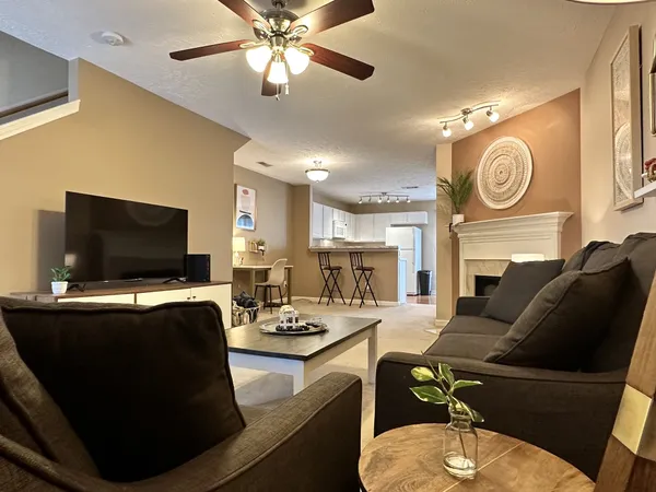 $2,300 | 628 Flintlock Court, Nashville, TN 37217