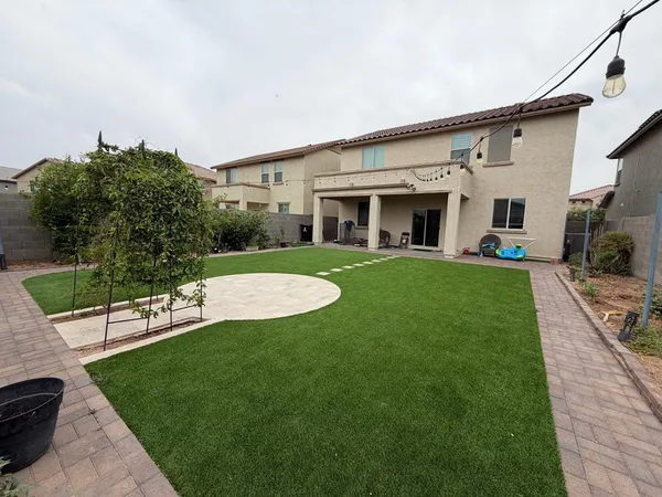 $2,300 | 7217 West Golden Lane, Peoria, AZ 85345