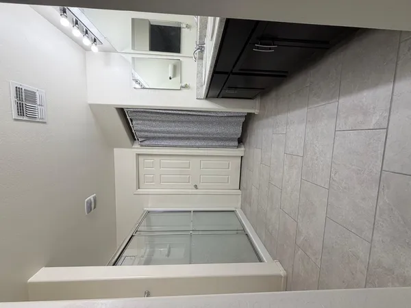 $2,300 | 7217 West Golden Lane, Peoria, AZ 85345