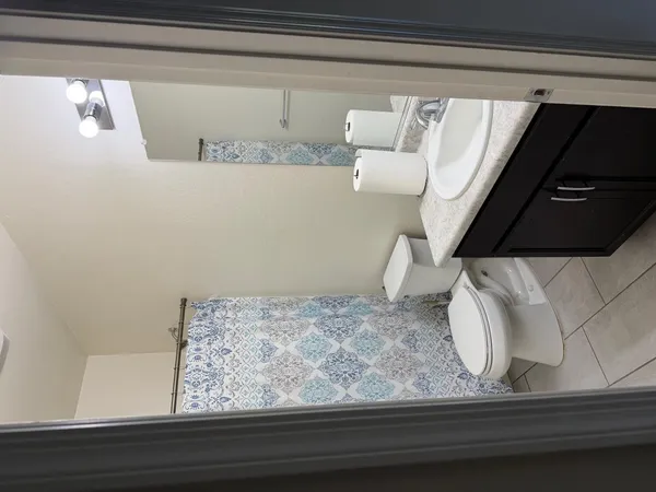 $2,300 | 7217 West Golden Lane, Peoria, AZ 85345