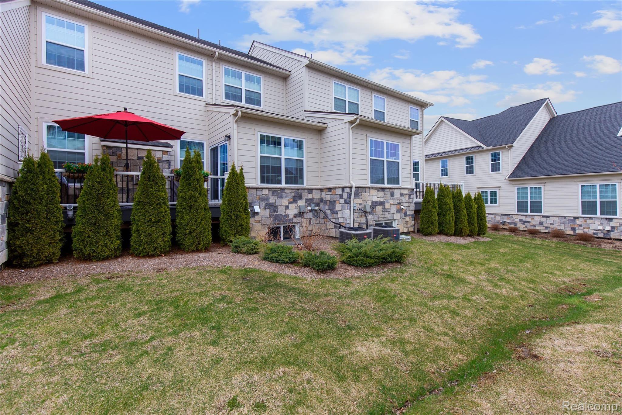 42929 Cardinal Way Novi, MI 48375 - Photo 45 of 46 3.jpg