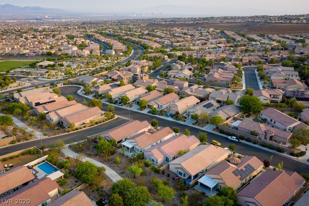 2775 Lochleven Way Henderson, NV 89044 - Photo 7 of 49