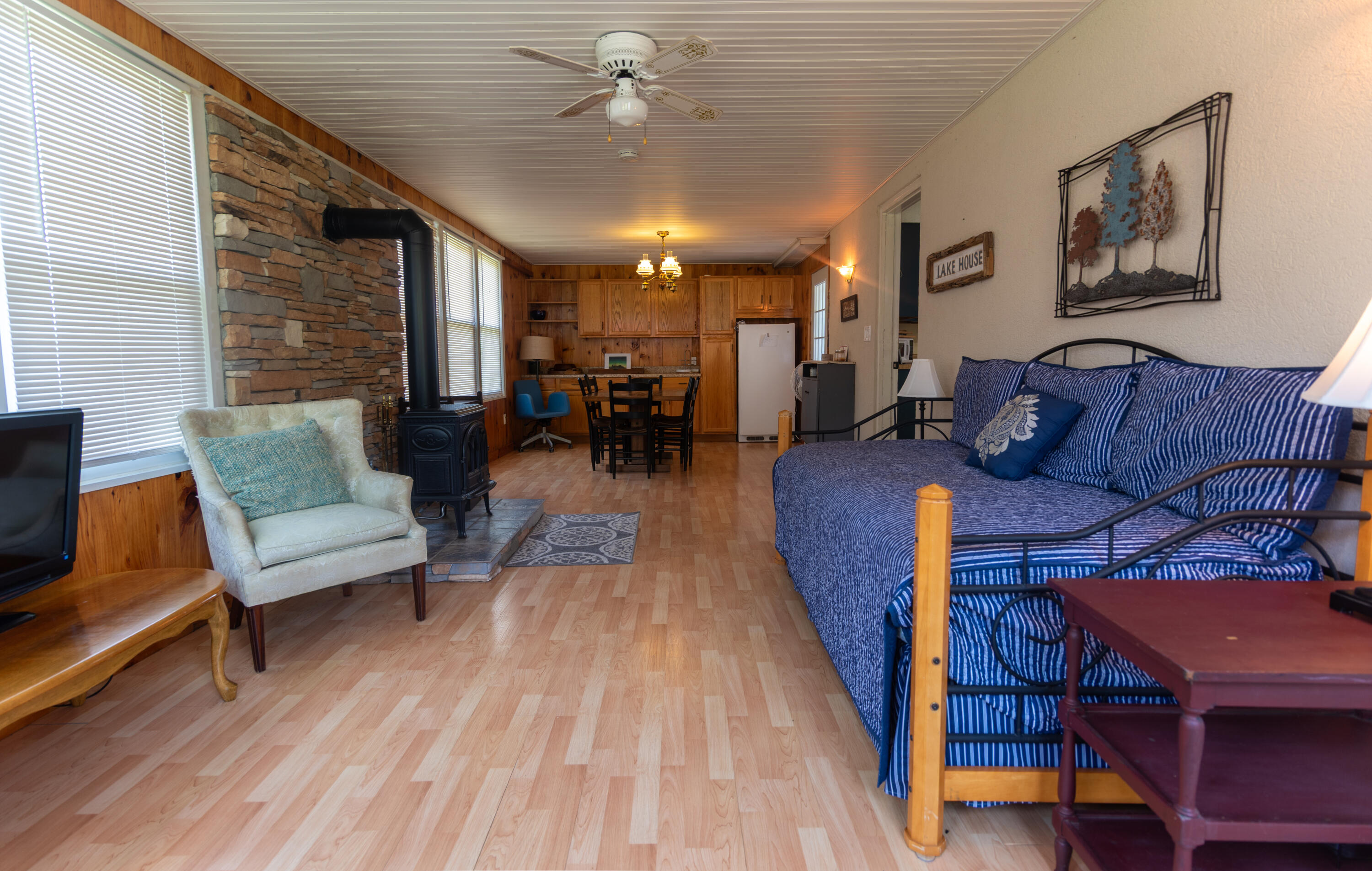 152 Island Road St. Agatha, ME 04772 - Photo 22 of 52 Mudroom/Entrance