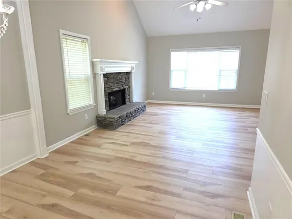 $2,100 | 6009 Deer Springs Lane Northwest, Acworth, GA 30101