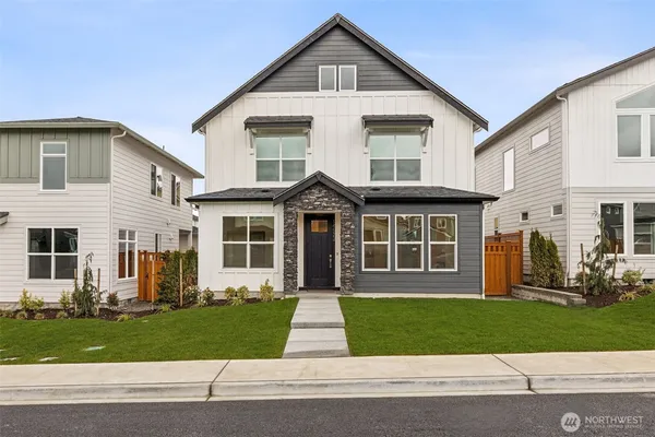$649,960 | 14523 204th Avenue East, Unit 904, Bonney Lake, WA 98391