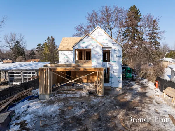 $2,400,000 | 2909 Pioneer Club Road Southeast, East Grand Rapids, MI 49506