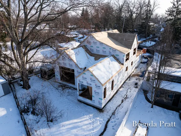 $2,400,000 | 2909 Pioneer Club Road Southeast, East Grand Rapids, MI 49506