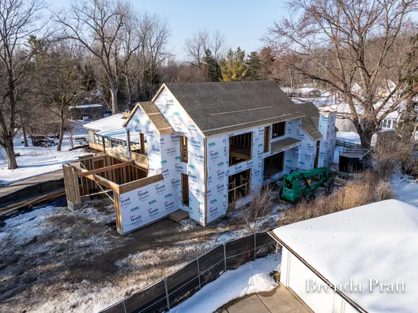 $2,400,000 | 2909 Pioneer Club Road Southeast, East Grand Rapids, MI 49506