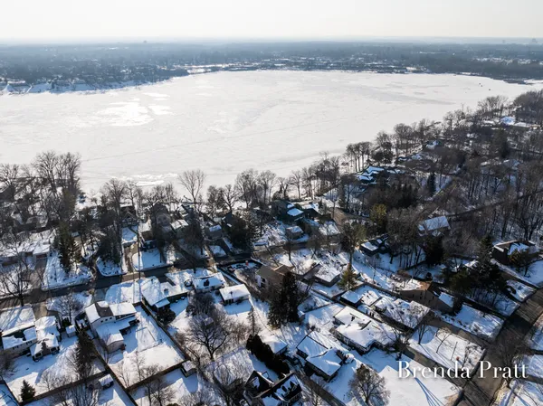 $2,400,000 | 2909 Pioneer Club Road Southeast, East Grand Rapids, MI 49506