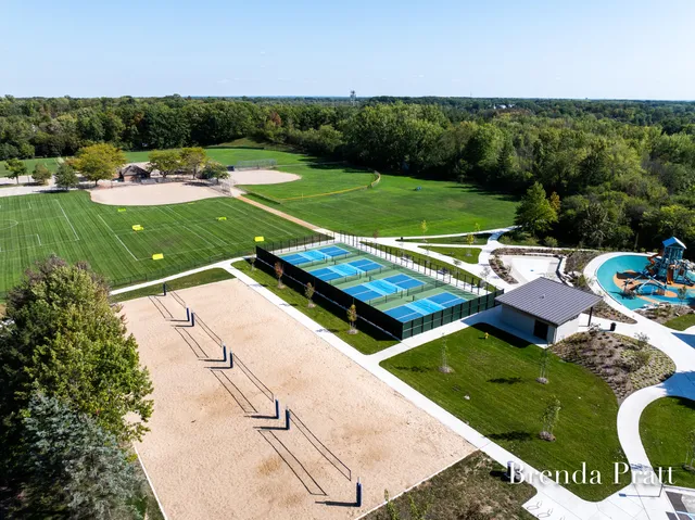 $2,400,000 | 2909 Pioneer Club Road Southeast, East Grand Rapids, MI 49506
