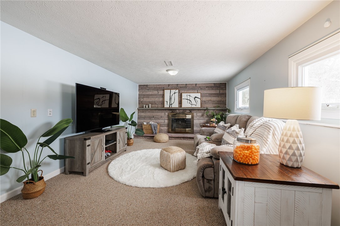 124 Mill Road Greece, NY 14626 - Photo 4 of 25