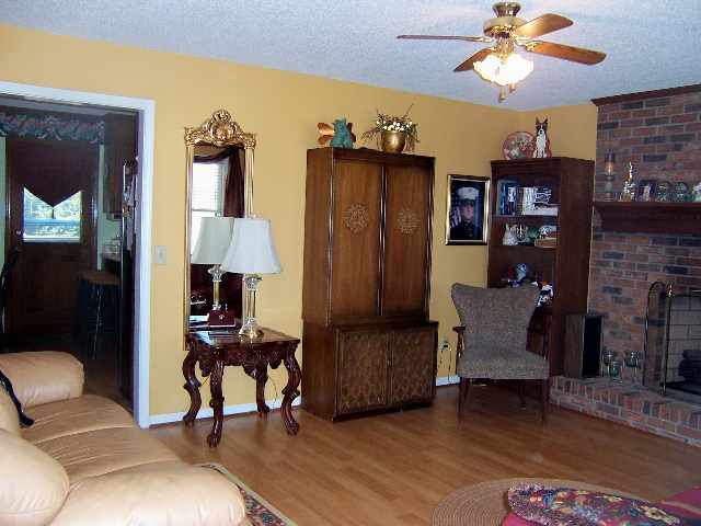 726 Pope Field Road Easley, SC 29642 - Photo 3 of 11 Gallery Image 3