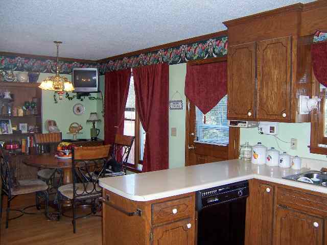 726 Pope Field Road Easley, SC 29642 - Photo 6 of 11 Gallery Image 6