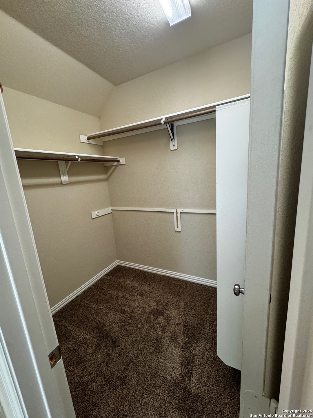 615 Raceland Road San Antonio, TX 78245 - Photo 13 of 33